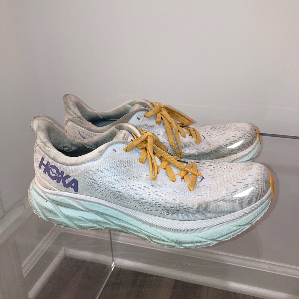 HOKA “Clifton 8” size 7.5